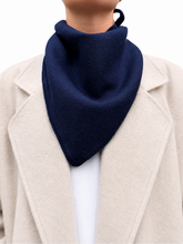 Cargar imagen en el visor de la galería, Pañuelo 100% Baby Alpaca Azul
