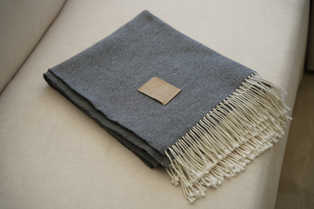Manta Gris Fleco Beige