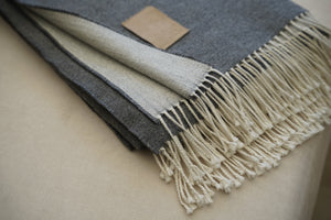 Manta Gris Fleco Beige