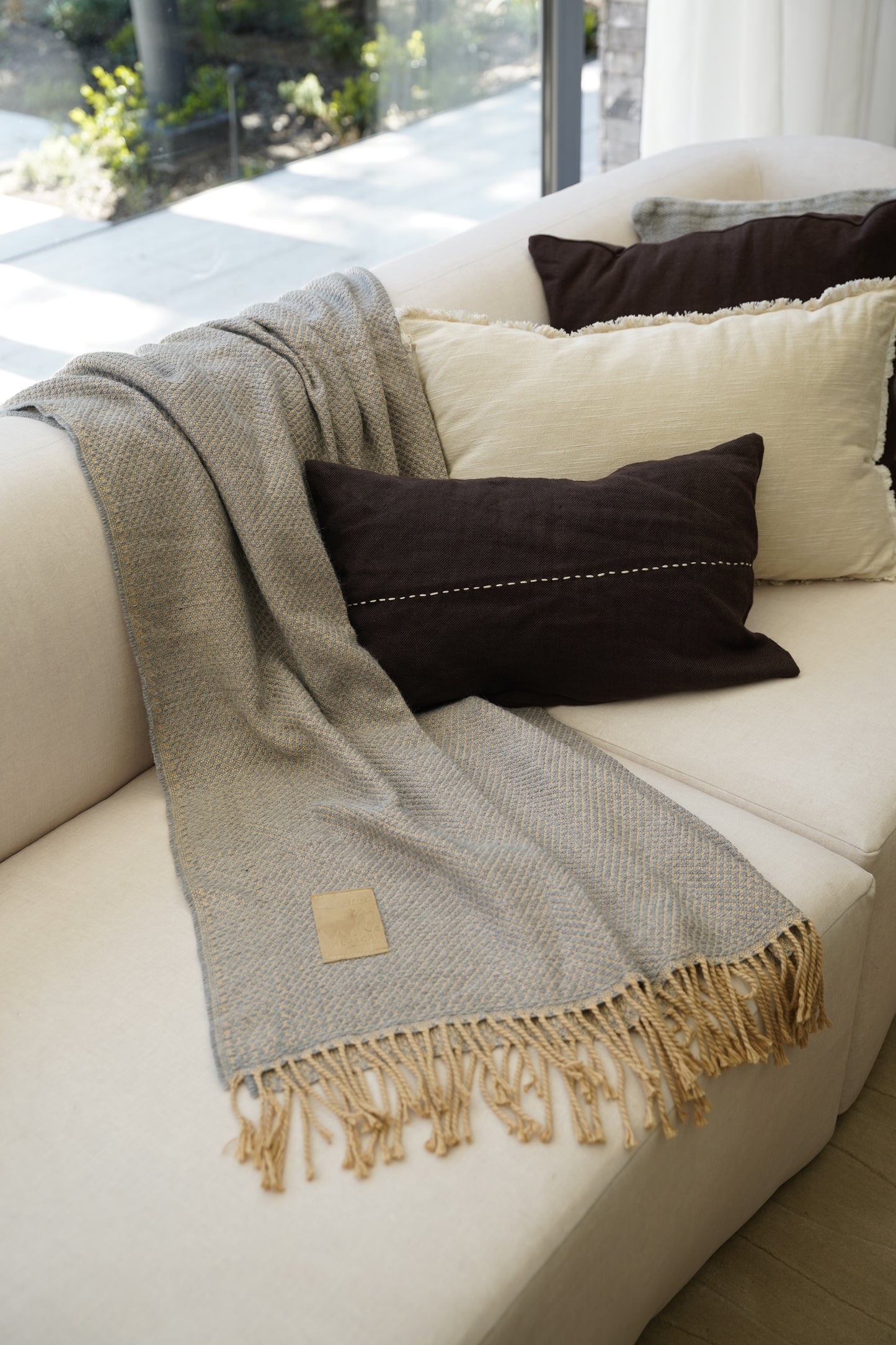 Manta Celeste Jaspeado Fleco Beige