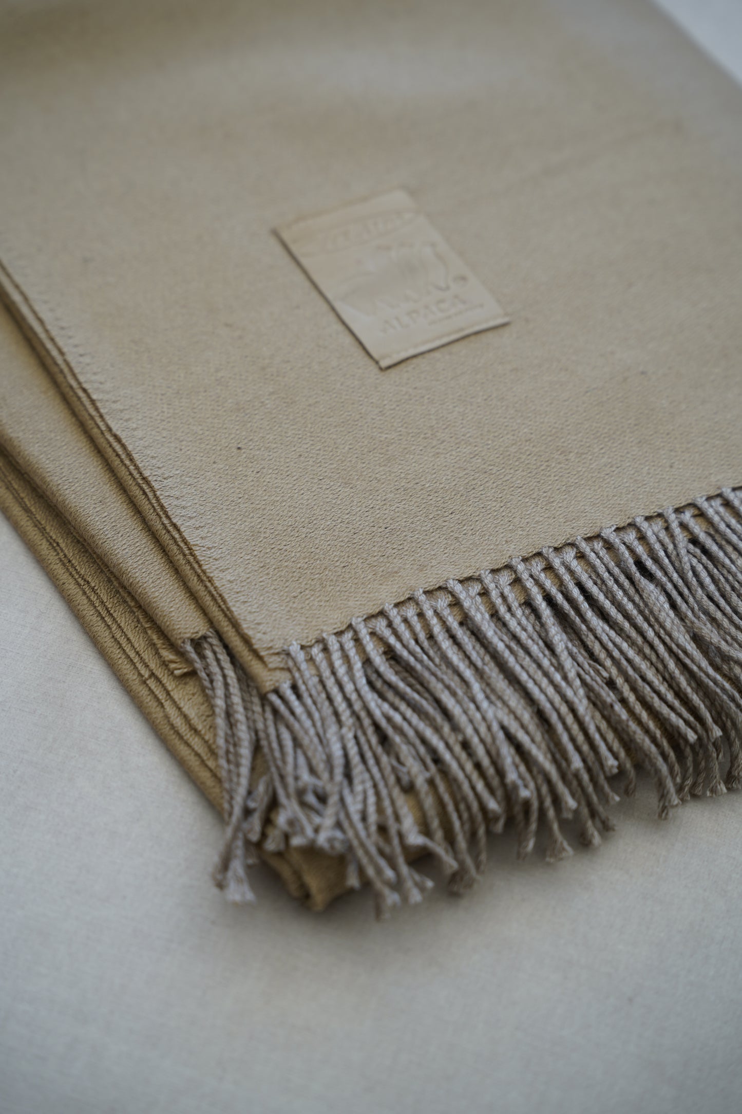 Manta Beige Barquillo Fleco Beige