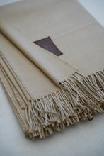 Cargar imagen en el visor de la galería, Manta Beige fleco Beige
