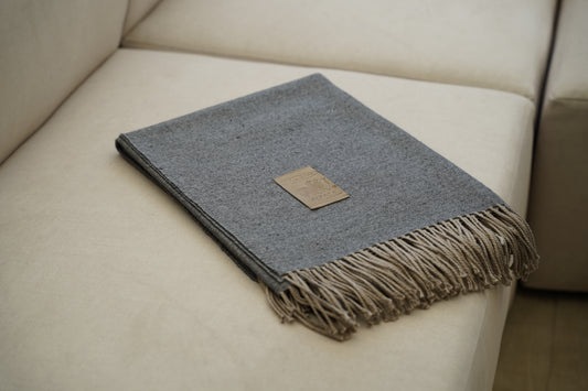 Manta Gris Fleco Beige