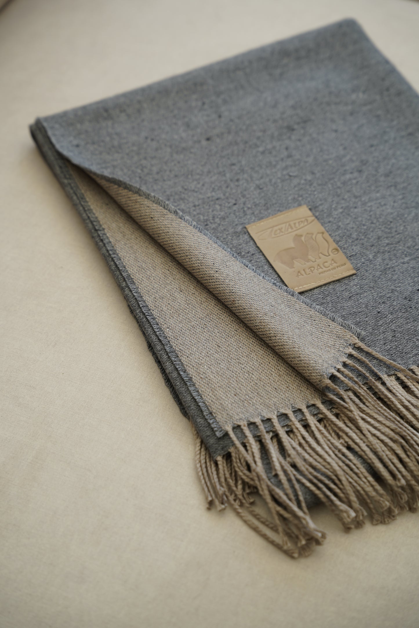 Manta Gris Fleco Beige