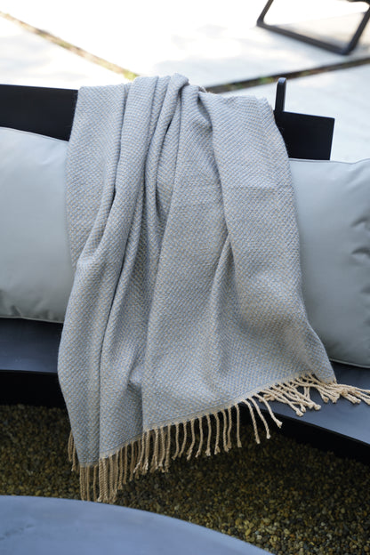 Manta Celeste Jaspeado Fleco Beige