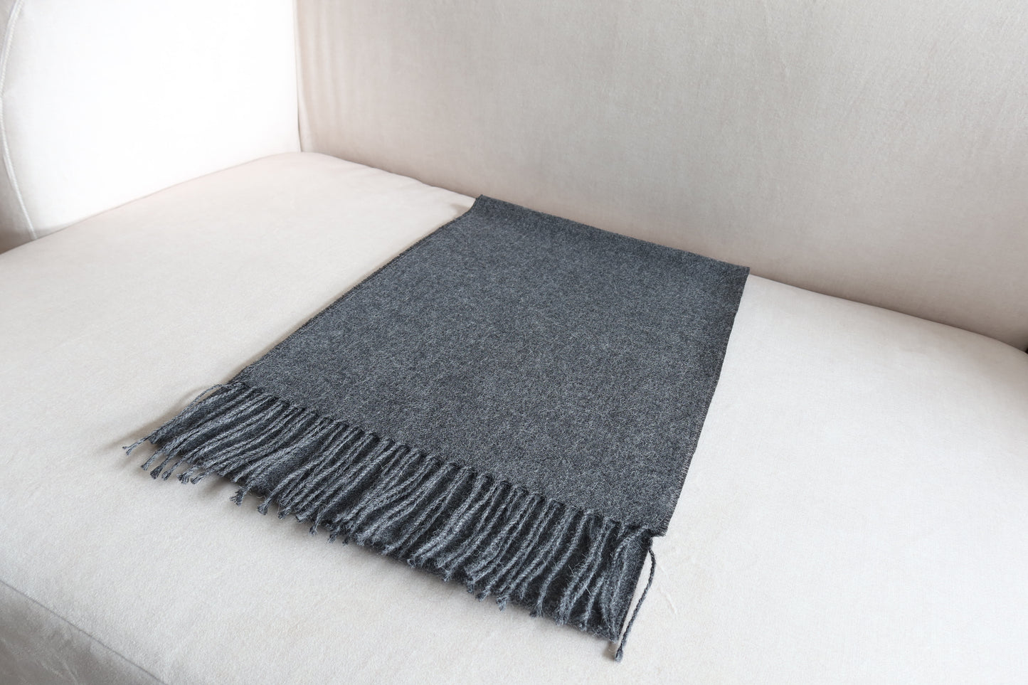 Bufanda Gris Oscura 100% Baby Alpaca