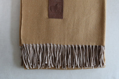 Manta Café Lúcuma Fleco Beige