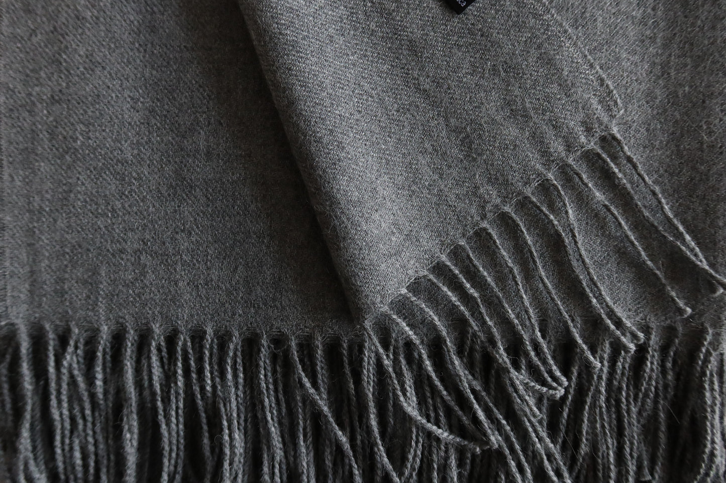 Manta Gris Oscuro 100% Baby Alpaca