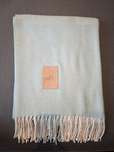 Manta Celeste Fleco Blanco