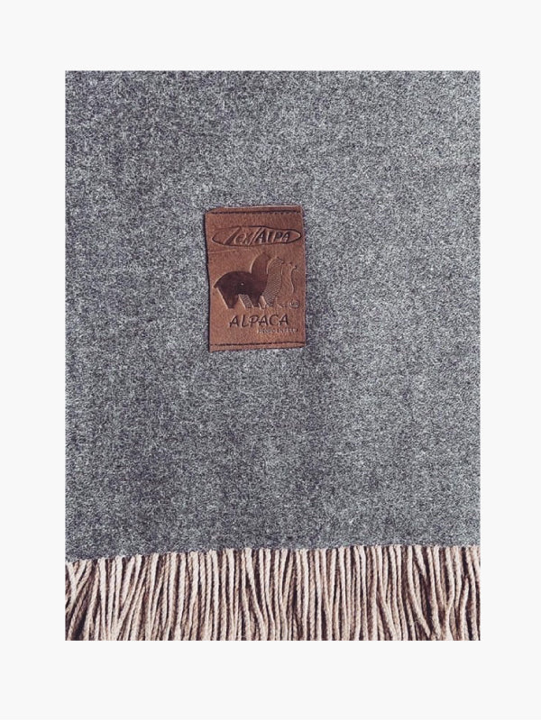 Manta Gris Flecos Beige